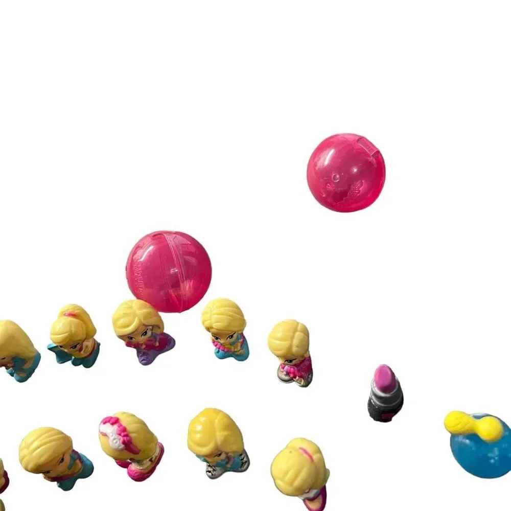 Barbie‎ Squinkies Lot Of 17 Squinkies Dreamhouse Dance Stage Dispenser Blip Toys